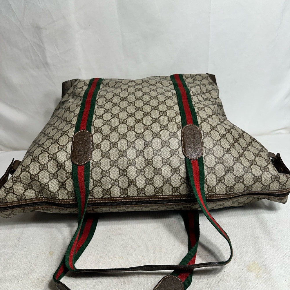 Gucci Shoulder Bag - Picture 6 of 10